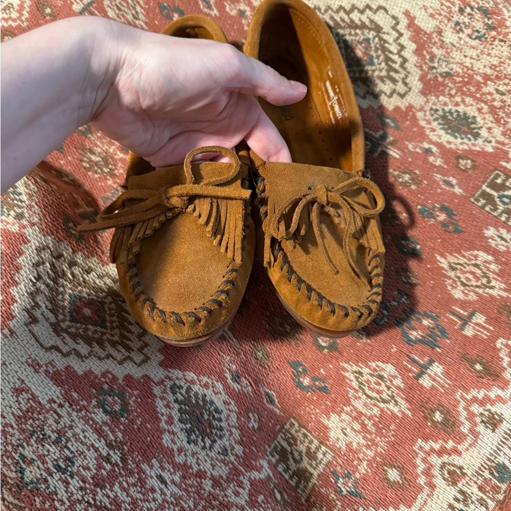 Minnetonka leather loafer moccasins - Picture 3 of 7